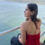 Nikita Dutta Instagram - #PhotoDump Title: got some free time while shooting in a pretty place 👻🦄 . . . #GharatGanpati #IncredibleMaharashtra #ArabianSea #Ratnagiri #Konkan #Sunset