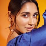 Nikita Dutta Instagram - Thoda blue, thoda true 🤌 💙 . . . 📸: @saurabh_sonkar Styled by @malvika_tater Assisted by @vrutiiiiiiii MUA: @yashaswinigupta_makeup Hair: @hairloom_by_akanksha Dress: @ranbirmukherjeeofficial Jewellery: @the_bling_girll X @offbeatmediain