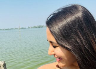 Nikita Dutta Instagram - Did a little sun soaking this morning before going to work! Let’s do this 2023 🦄 🌸 💪 Neendakara
