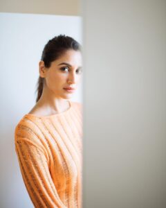 Nikita Dutta Instagram - Adding some orange zest to Monday blues 🍊🧡