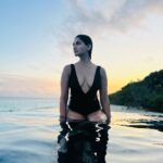 Nikita Dutta Instagram – Life is always better watching sunsets on a beach, while also sitting in a pool 🖤 🌊 
.
.
.
#Throwback #Maldives #IndianOcean #hideawaybeachmaldives #signaturecollectionmaldives 
.
.
.
Outfit by @mezzalunafashions styled by @jaferalimunshi assisted by @ankitha_chauhan @sr_styleco
📍: @hideawaybeachmaldives @signaturecollectionmaldives @lilytoursmaldives