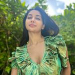 Nikita Dutta Instagram – A reminder to eat your daily greens 😬💚
.
.
.
.
.
.
Outfit by @printsbyradhika styled by @jaferalimunshi assisted by @ankitha_chauhan @sr_styleco 
.
📍: @hideawaybeachmaldives @signaturecollectionmaldives @lilytoursmaldives