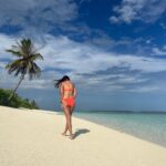 Nikita Dutta Instagram – Current mood: Neons and sea blues.
#HappyFriyay 🩵🤍
.
.
.
.
.
Outfit by @kairesortwear styled by @jaferalimunshi assisted by @ankitha_chauhan @sr_styleco 
.
📍: @hideawaybeachmaldives @signaturecollectionmaldives @lilytoursmaldives