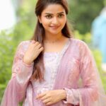 Nithya Ram Instagram - 💟 . . . . . 👗 by @chakrabortymukta Chennai, India