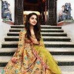 Nithya Ram Instagram - 💛💛💛 Thank you @chakrabortymukta for this beautiful dress☺️