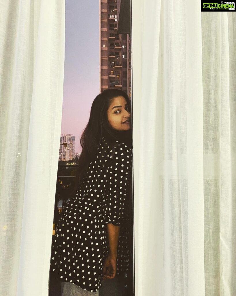 Nithya Ram Instagram - Just another magic Monday 🖤. 📷 @vaishalini05 Home :)
