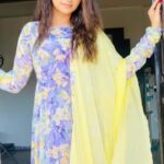 Nithya Ram Instagram - 🪻🌸🌼 👗outfit: @chakrabortymukta 🩷