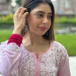 Niti Taylor Instagram - Looking at life through rose coloured dress 💖 Wishing you & ur family a joyous and blessed Ganesh Chaturthi filled with love and devotion, may Ganpati bless you and your loved ones with health and prosperity as well. Ganpati Bappa Morya 🙏🏼 Outfit @zubeida_diaries Styling: @styling.your.soul