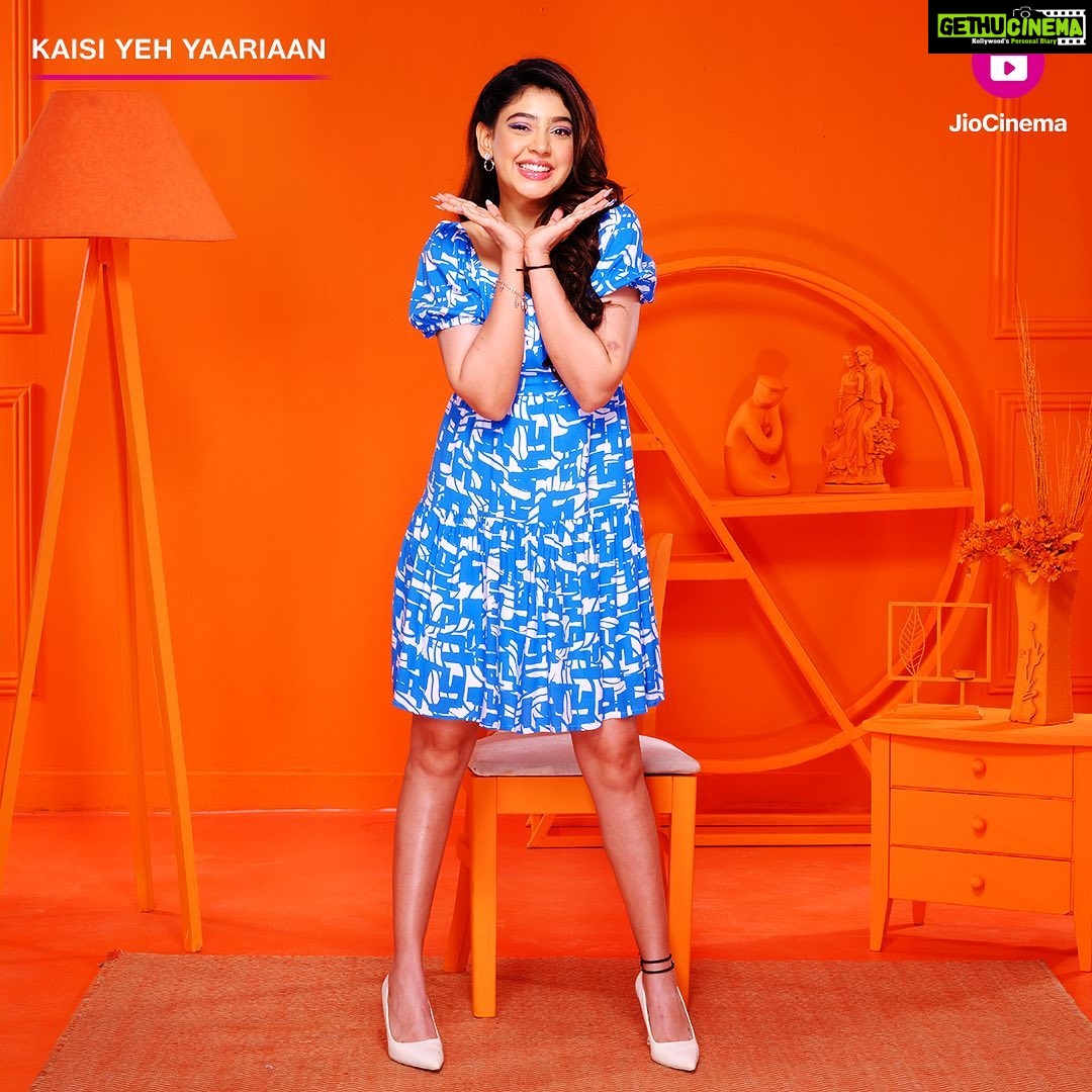 Niti Taylor Instagram - Just making your day brighter with Nandini's smile π #KYYNewSeason now streaming free, only on #JioCinema @nititaylor @the_parthsamthaan @bbcstudios @gosamm @aayushhshokeen @krissannb @kishwersmerchantt @sarthaknakul @rahulsingh_official17 @iamsreejone @binita_budathoki @sachdevaakhilnasha @jaanyakhandpur @sagarparekh0111 @itzuttamshah @iammauulli @ayushtandon.31 #KaisiYehYaariaanOnJioCinema #KaisiYehYaariaan #KYY #NitiTaylor #ParthSamthaan #MaNan #KYYOnJioCinema