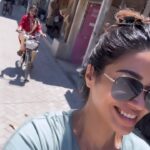 Nivetha Pethuraj Instagram – The joy of travelling with family is just different.. 🤍 #grateful #bali #gilitrawangan