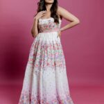 Nivetha Pethuraj Instagram – Outfit @labelpriyankakar
Styled by @dilesha_shafa
Photographer @manii2108
MUA @kalpesh_joshi Mumbai – मुंबई