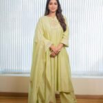 Nivetha Pethuraj Instagram – Stylist @dilesha_shafa
Outfit  @real_weaverstory
Jewellery @karnikajewelshyd
Photographer @they_call_me_keshu
