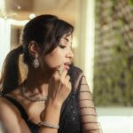 Nivetha Pethuraj Instagram – Outfit @sawangandhiofficial
Jewellery @karnikajewelshyd
Stylist @dilesha_shafa
Photographer @_suru