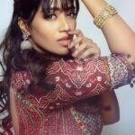 Nivetha Pethuraj Instagram - Stylist @dilesha_shafa Outfit @kalista.official from @perniaspopupshop Jewellery @karnikajewelshyd Photographer @jimmynomula Creative producer @ramugajjala Digitec @rjrachastoryteller
