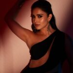 Nushrratt Bharuccha Instagram - I’m back, watch yours ♠️ Outfit: @room24official Jewellery: @sakshijhunjhunwalaofficial @zariinjewelry 👠 : @maisonvalentino Styled by: @samidha.wangnoo Make Up: @makeupbyshefali.s 📸: @studio.bickiboss @bickiboss