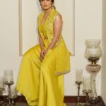 Nushrratt Bharuccha Instagram – Sun-Sani 🌞
#Akelli 

Outfit : @loka_byveerali 
Jewellery : @karishma.joolry 
@dipublicrelations 

Styled by : @samidha.wangnoo 
Style team : @ritika.kishnani  @yashtikaasharmaa 

Make up : @vardannayak 
Hair by : @ashwini_hairstylist 
📸 : @miteshsphotography