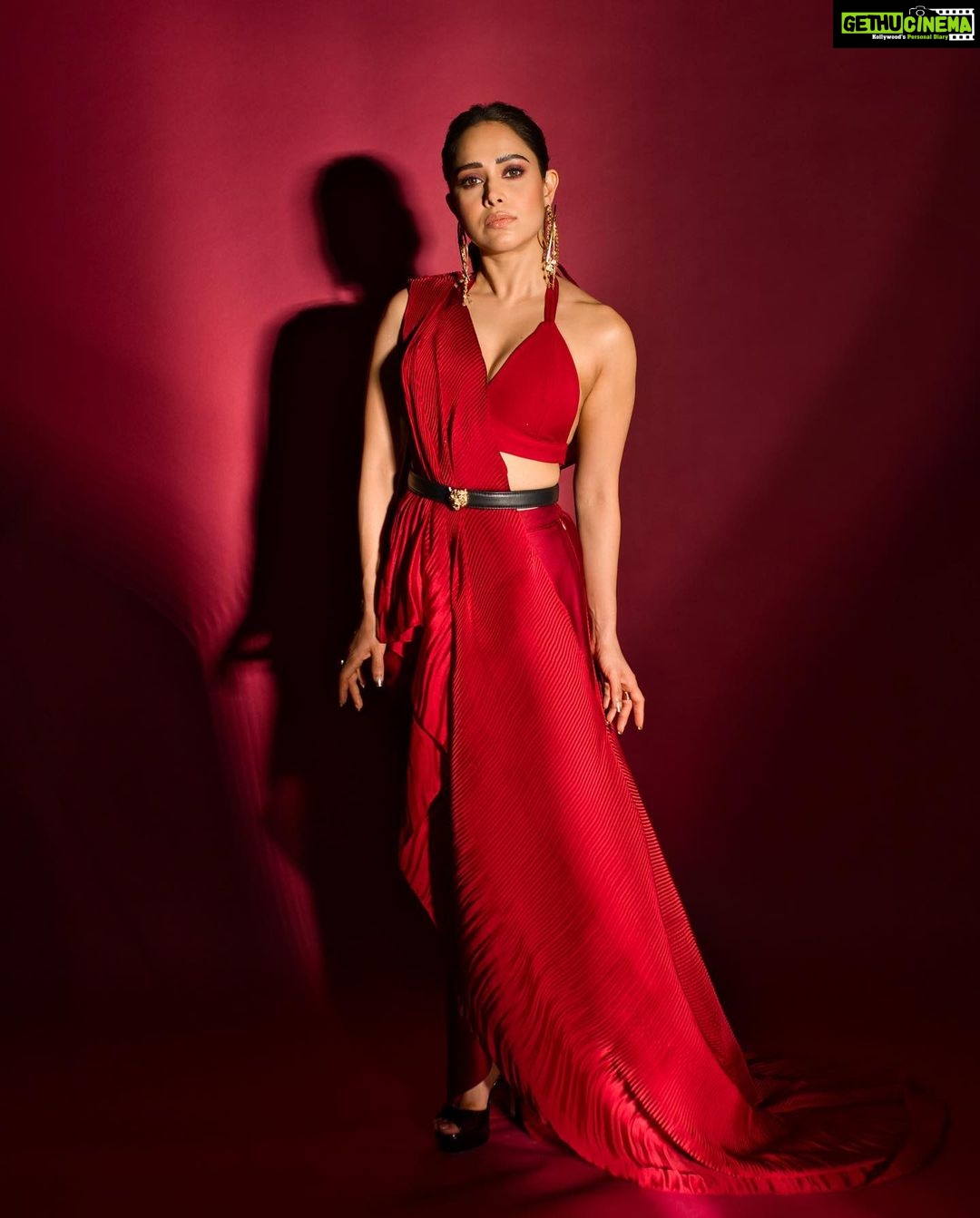 Nushrratt Bharuccha Instagram - Cherry on Top 🍒 𝖮𝗎𝗍𝖿𝗂𝗍: @renasci.in 𝖩𝖾𝗐𝖾𝗅𝗋𝗒 & 𝖻𝖾𝗅𝗍 : @sakshijhunjhunwalaofficial 𝚂𝚝𝚢𝚕𝚎𝚍 𝚋𝚢 : @samidha.wangnoo 𝚂𝚝𝚢𝚕𝚎 𝚒𝚗𝚝𝚎𝚛𝚗: @nidhisawantt 𝙼𝚊𝚔𝚎 𝚞𝚙 : @aafreenmakeupandhair 𝙷𝚊𝚒𝚛 : @kajal._komal 📸: @miteshsphotography