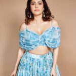 Nushrratt Bharuccha Instagram – 🦋🐬

Outfit @label_anushree 
Jewelry @merojewellery 

Stylist @nidhijeswani 

Makeup @makeupbyshefali.s 
Hair @ashwini_hairstylist 

Photographer @venurasuri