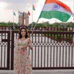 Nushrratt Bharuccha Instagram - On this day, Let’s Honour the Past, Celebrate the Present and Light up the Future. Hold our flag up high, united in our love for our Country. Jai Hind 🫡