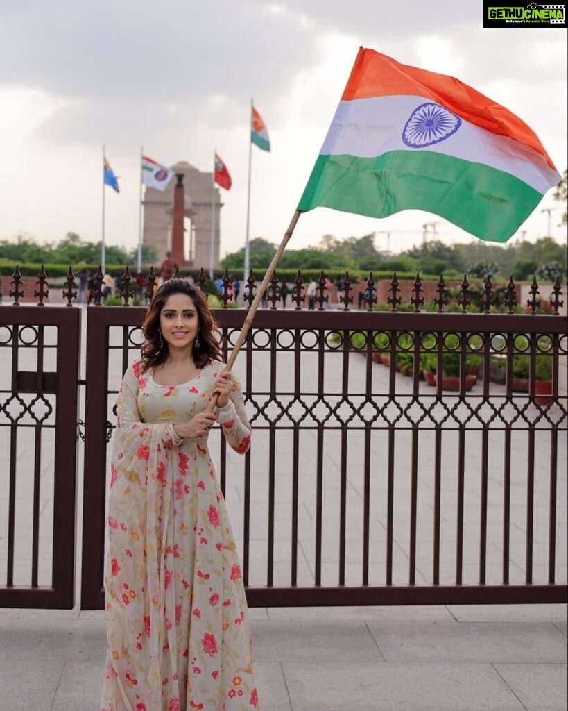 Nushrratt Bharuccha Instagram - On this day, Let’s Honour the Past, Celebrate the Present and Light up the Future. Hold our flag up high, united in our love for our Country. Jai Hind 🫡