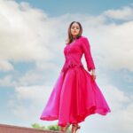 Nushrratt Bharuccha Instagram – Chal chale… Aasmaan ke paray… 

Outfit: @mrunalinirao 
Neckpiece: @karnikajewelshyd 

Style by me: @samidha.wangnoo 
Style team : @ritika.kishnani @yashtikaasharmaa 

Make up : @vardannayak 
Hair by : @ashwini_hairstylist 
📸 : @lakshaysachdevaphotography