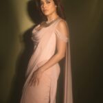 Nushrratt Bharuccha Instagram - Peach-Out ✌🏻 Outfit by :- @karishmaashita Jewellery by :- @mkjewels_india Style by: @samidha.wangnoo Style team : @ritika.kishnani @yashtikaasharmaa Make up : @vardannayak Hair by : @ashwini_hairstylist 📸 : @miteshsphotography