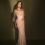 Nushrratt Bharuccha Instagram - Peach-Out ✌🏻 Outfit by :- @karishmaashita Jewellery by :- @mkjewels_india Style by: @samidha.wangnoo Style team : @ritika.kishnani @yashtikaasharmaa Make up : @vardannayak Hair by : @ashwini_hairstylist 📸 : @miteshsphotography