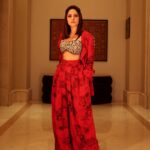 Nushrratt Bharuccha Instagram - You do you, and I’ll do better! 🙌🏻 Pant-suit @bhumikasharmaofficial Stylist @nidhijeswani Assisted by @nirikshapoojary_ Makeup @vardannayak Hair @ashwini_hairstylist Photographer @ishanzaka