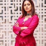 Nushrratt Bharuccha Instagram - Chal chale… Aasmaan ke paray… Outfit: @mrunalinirao Neckpiece: @karnikajewelshyd Style by me: @samidha.wangnoo Style team : @ritika.kishnani @yashtikaasharmaa Make up : @vardannayak Hair by : @ashwini_hairstylist 📸 : @lakshaysachdevaphotography