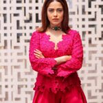 Nushrratt Bharuccha Instagram - Chal chale… Aasmaan ke paray… Outfit: @mrunalinirao Neckpiece: @karnikajewelshyd Style by me: @samidha.wangnoo Style team : @ritika.kishnani @yashtikaasharmaa Make up : @vardannayak Hair by : @ashwini_hairstylist 📸 : @lakshaysachdevaphotography
