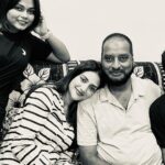 Nusrat Jahan Instagram - Thank you for always supporting, providing, protecting and nurturing us.. Will always be Daddy’s lil girl forever… I’ve inherited wisdom.. strength and of course my height from u 🙈😛 Happy Fathers Day to all ..!! @mohammadshahjahan979 @nuzhatjahan__ @okaysanaaa @ziyaaxd