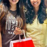 Pallavi Gowda Instagram – We are genuinely honoured that you choose to visit our store and support us thank you with lots of love ❤️@pallavi_gowda_official 📞9148158168 #vedsilks_by_shravanthi #vijayanagarbangalore #aradhya #silk #silksarees #womensupportingwomen #india #southflorida #bridal #celebrity #pallavigowda #trendingreels #kannada #teleguactress #paithani #paithanisarees #businesswoman #startup #artist #newmusic #sareelove #ethnicwear #instagram #trendingsongs #newpost #southindiansaree #businesspassion #weddingdress #shoppingonline Ved Silks