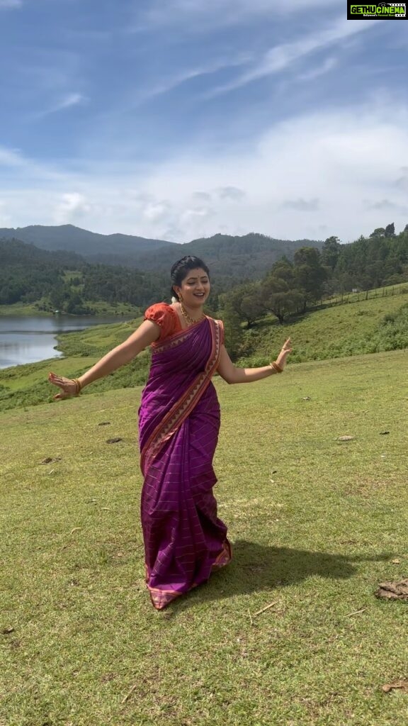 Pallavi Gowda Instagram - Sunday mood ☀ #JustDance #KodaiKanal #Reels Kodaikanal - Princess of Hills