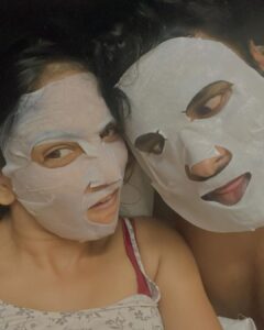 Pavani Reddy Instagram - Wishing a very Happy Birthday to my one and only superman, my ultra strong ironman, my hero, my handsome and to the guy who makes my world complete. Here’s another year of laughing together, messing up together
And making it together. 
No one can ever compare the love that you make me feel, leave butterflies 
I Feel the whole zoo when I’am with you. Love you my bubu 😘😘😘 @amir__ads 
#birthdayboy #love #us
