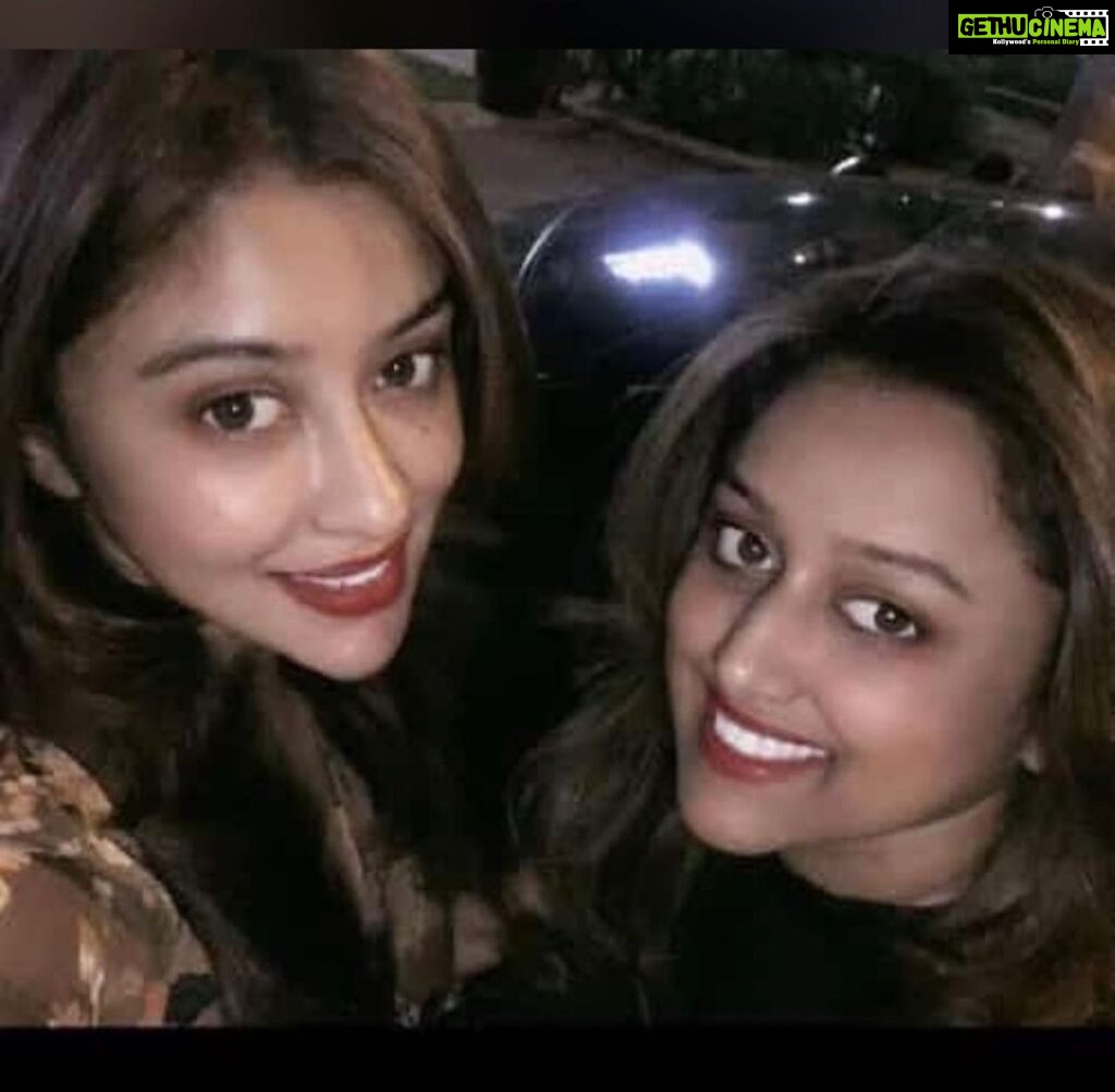 Payal Ghosh Instagram - We have back of each other… sistah from same mother #familytime #family #love