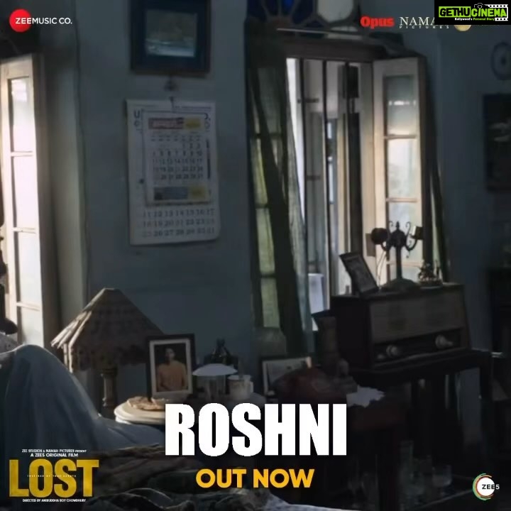 Pia Bajpiee Instagram - Chaahe ho dhoop, chhaav ya ho raat, #Roshni chamkegi har oor ✨ SONG OUT NOW! @yamigautam @zeestudiosofficial @aniruddhatony #PankajKapur @mrkhanna @neilbhoopalam @piabajpai @tushar.pandey @honeyyjaiin @namahpictures #ShariqPatel @shareenmantri @arora.kishor @samsferns @mukerjeeindrani @writish1 @moitrashantanu @swanandkirkire @zeecinema @zeemusiccompany @paponmusic @arindamsil @anubhafatehpuria @zee5 @bagchi_mb @bodhabando @kanwalkohli @angarikamantri #AvikMukhopadhyay @manish_kalra_ @zee5global @honeyyjaiin @paponmusic @shreyaghoshal @moitrashantanu @swanandkirkire @jogifilmcasting #Lost #ZEE5 #TruthIsNeverLost