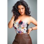 Pia Bajpiee Instagram – 📸 @ashishsom ,
assist @manassompura 
Makeup @yogesh_nikam_ 
Hair @meghna_hairstylist