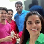 Pia Bajpiee Instagram - गणेश जी को अगले साल फिर से आने के लिए अभी भेज कर आयी हूँ, did puja and visarjan wd my family ( through video call), pandit ji @hindu.rituals बहुत बहुत धन्यवाद इतनी अच्छी पूजा कराने के लिए 🙏 and my team ,nothing was possible without their support @ranch__namdev @kk2635610 #devendramandal #visarjanday #ganpati