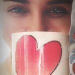 Pia Bajpiee Instagram – मुझे थोड़ी देर रोकने का बहाना बताऊँ
मैं मना करूँ और तुम चाय बना लाओ ।❤️