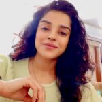 Pia Bajpiee Instagram - 😅 बोलो बोलो