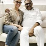 Pia Bajpiee Instagram – बहुत कम लोग होतें हैं जो आपके साथ हमेशा एक से रहते हैं चाहे आपका समय ख़राब हो या अच्छा, जोगी जी के साथ भी कुछ ऐसा ही है, और अगर कभी कुछ बदला भी होगा तो प्यार और इज्जत एक दूसरे के लिए बड़ा ही है ।बहुत बहुत आभार आपका जोगी जी @jogimallang मुझ पर इतना विश्वास रखने के लिए ।आपको जन्म दिन की बहुत बहुत शुभकामनाएँ 🤗🙏 thank you for everything
