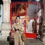 Pia Bajpiee Instagram - Ram sia ram 🙏 neeb karori maharaj 🙏 #nainital #neebkaroribaba