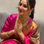 Pooja Bose Instagram - Sabhi suhagan behno ko gangaur ki dher Saari shubhkamnaye 🙏🏻 Styling by @hittingfashion Saree @simaaya_fashions Hair and mua @amitkarak