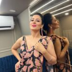 Pooja Bose Instagram - Good morning Outfit by @the_adhya_designer #dancebangladance @zeebanglaofficial