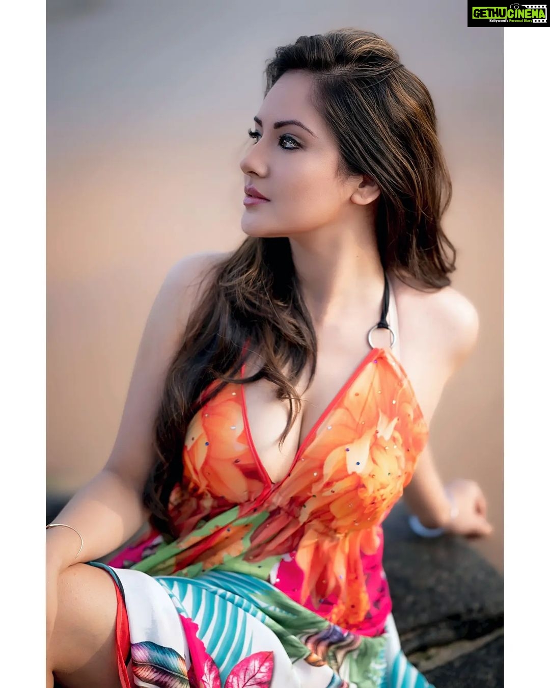 Pooja Bose - 173.4K Likes - Most Liked Instagram Photos