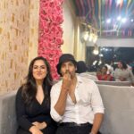 Pooja Bose Instagram - HOUSE OF BHUKKADS 2 Congratulations to smita and som on ur second venture may all the bhukkads come here and eat all the delicious food 🥘 🍱🍱🍤
