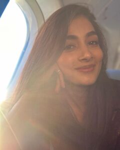 Pooja Hegde Instagram - A quick trip to Mangalore and a quick hunt for pejakai 🏠❤️