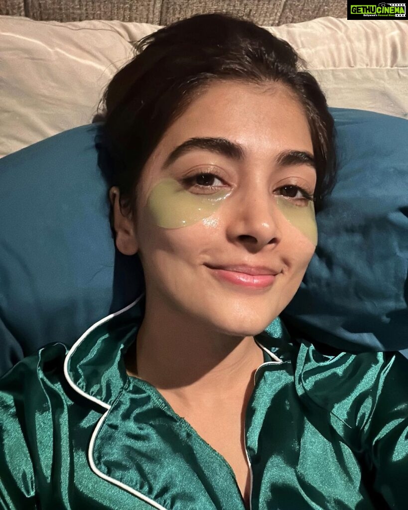 Pooja Hegde Instagram - Learning to take care of myself more…☺️ here’s me after a longgg day of film promotions 🫠 #selfcare #workinprogress