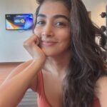 Pooja Hegde Instagram - Those flushed cheeks after a good workout 🥰 #postworkoutglow #fitwithanappetite