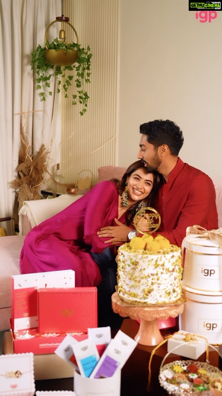 Pooja Hegde Instagram - Surprised Mera Bhai, Meri Jaan this Raksha Bandhan with stunning rakhis & hampers from @igpcom 🩷 For our partners in crime & protectors for life, @igpcom has always been my go to for an exciting range of rakhis, special sibling themed cakes & flowers, personalized gifts and carefully curated hampers so you can #GiftThatFeeling to them just like I did 🎁 Head to IGP.com and find the perfect Rakhi for your adorable siblings👭🏻 #PoojaHegdexIGP #RakshabandhanwithIGP #igp #personalizedgifts #rakhi #rakshabandhanspecial #rakhi2023 #rakhigifts #onlinegifts #GiftThatFeeling #ecofriendlyrakhi #rakhispecial #uniquegifts #explorepage #fyp #trendingreels #ad